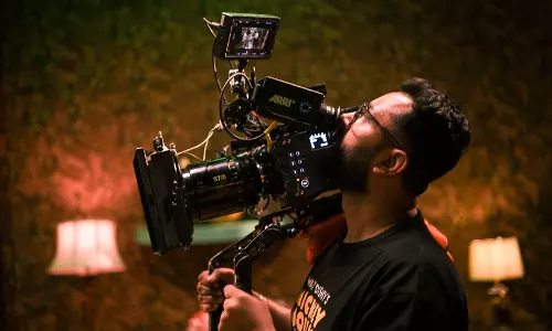 अब बॉलीवुड में दिखने लगा है गोरखपुर का जलवा