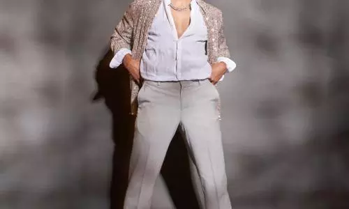 अपारशक्ति खुराना ने बदतमीज गिल की शूटिंग से पहले लंदन में अपने लेटेस्ट सॉन्ग ज़रूर पर साझा किया मज़ेदार वीडियो!