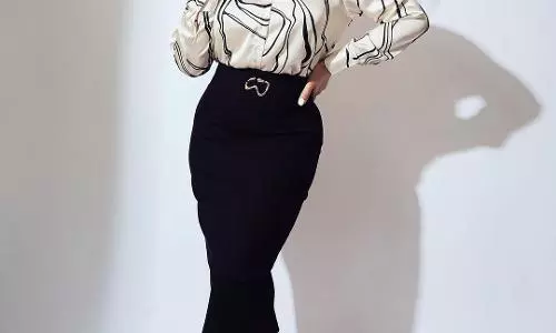 ज़रीन खान का लेटेस्ट पुल-अप वर्कआउट आपको फ़ौरन जिम जाने पर कर देगा मजबूर!