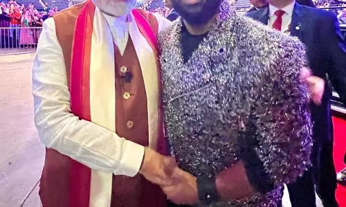 मोदी एंड यूएस इवेंट इन न्यूयॉर्क: रॉकस्टार डीएसपी ने गाया हर घर तिरंगा और पीएम मोदी से की खास मुलाकात!