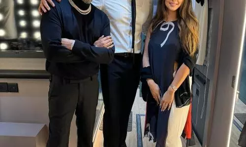 राष्ट्रीय नायक सोनू सूद की यो यो हनी सिंह ने प्रशंसा की, जिन्होंने हालिया सोशल मीडिया पोस्ट में उन्हें पंजाब का गौरव कहा।