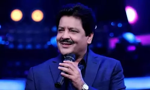 उदित नारायण पर लगा 10 रुपए का जुर्माना, जानिए क्या है मामला