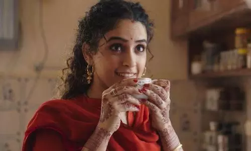 सान्या मल्होत्रा ने मिसेज में अपने प्रशंसित प्रदर्शन की एक बीटीएस तस्वीर साझा करते हुए आभार व्यक्त किया