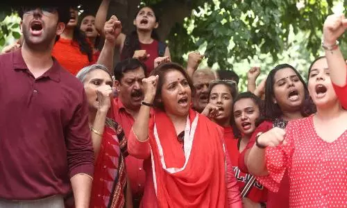 कैसे जिद्दी गर्ल्स भारतीय कॉलेज परिसरों में वास्तविक छात्र आंदोलनों को प्रामाणिक रूप से दर्शाता है