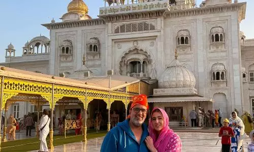 सारा अली खान और आनंद एल राय का दिल्ली में दिल को छू लेने वाला रीउनिअन