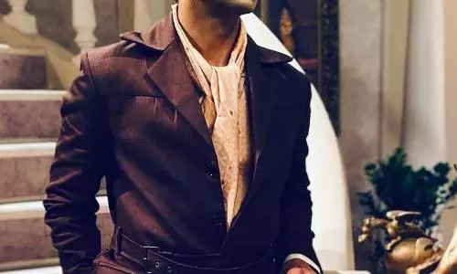 अपारशक्ति खुराना ने अपनी हिट सीरीज जुबली के 2 साल पूरे होने और अपने किरदार मदन कुमार को याद किया