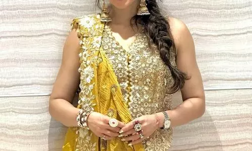 ईशा कोप्पिकर का दशहरा: मुझे खुद ही अपनी दुर्गा बनना पड़ा – चार पीढ़ियों की वारियर महिलाओं का उत्सव