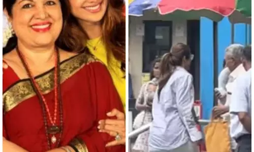 शिल्पा शेट्टी की मां सुनंदा शेट्टी अस्पताल में भर्ती, एक्ट्रेस लीलावती हॉस्पिटल के बाहर स्पॉट हुईं शिल्पा शेट्टी की मां सुनंदा शेट्टी अस्पताल में भर्ती, एक्ट्रेस लीलावती हॉस्पिटल के बाहर स्पॉट हुईं