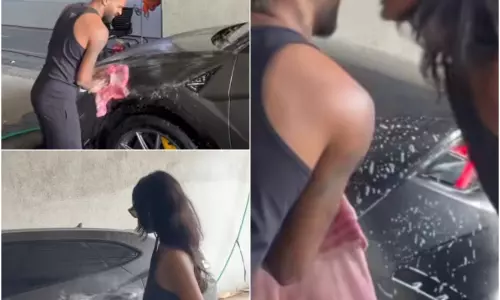 हार्दिक पांडया और माहिका का रोमांटिक कार वॉश वीडियो वायरल, फैंस बोले– ‘परफेक्ट कपल गोल्स!’ हार्दिक पांडया और माहिका का रोमांटिक कार वॉश वीडियो वायरल, फैंस बोले– ‘परफेक्ट कपल गोल्स!’