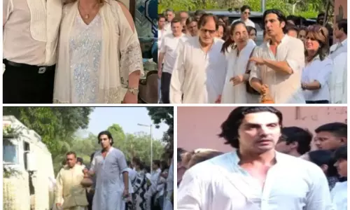 जरीन खान का अंतिम संस्कार हिंदू रीति से क्यों हुआ? सामने आया बड़ा कारण जरीन खान का अंतिम संस्कार हिंदू रीति से क्यों हुआ? सामने आया बड़ा कारण