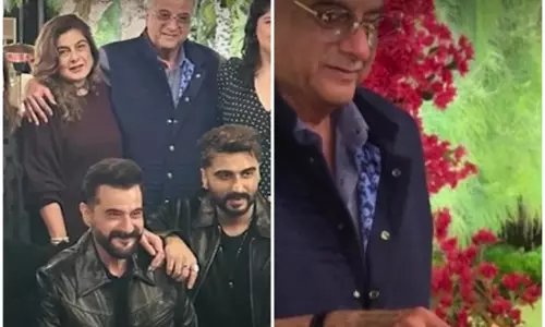 बोनी कपूर ने मनाया 70वां जन्मदिन, परिवार संग मनाया खास दिन, जाह्नवी कपूर पहुंचीं शिखर पहाड़िया के साथ बोनी कपूर ने मनाया 70वां जन्मदिन, परिवार संग मनाया खास दिन, जाह्नवी कपूर पहुंचीं शिखर पहाड़िया के साथ