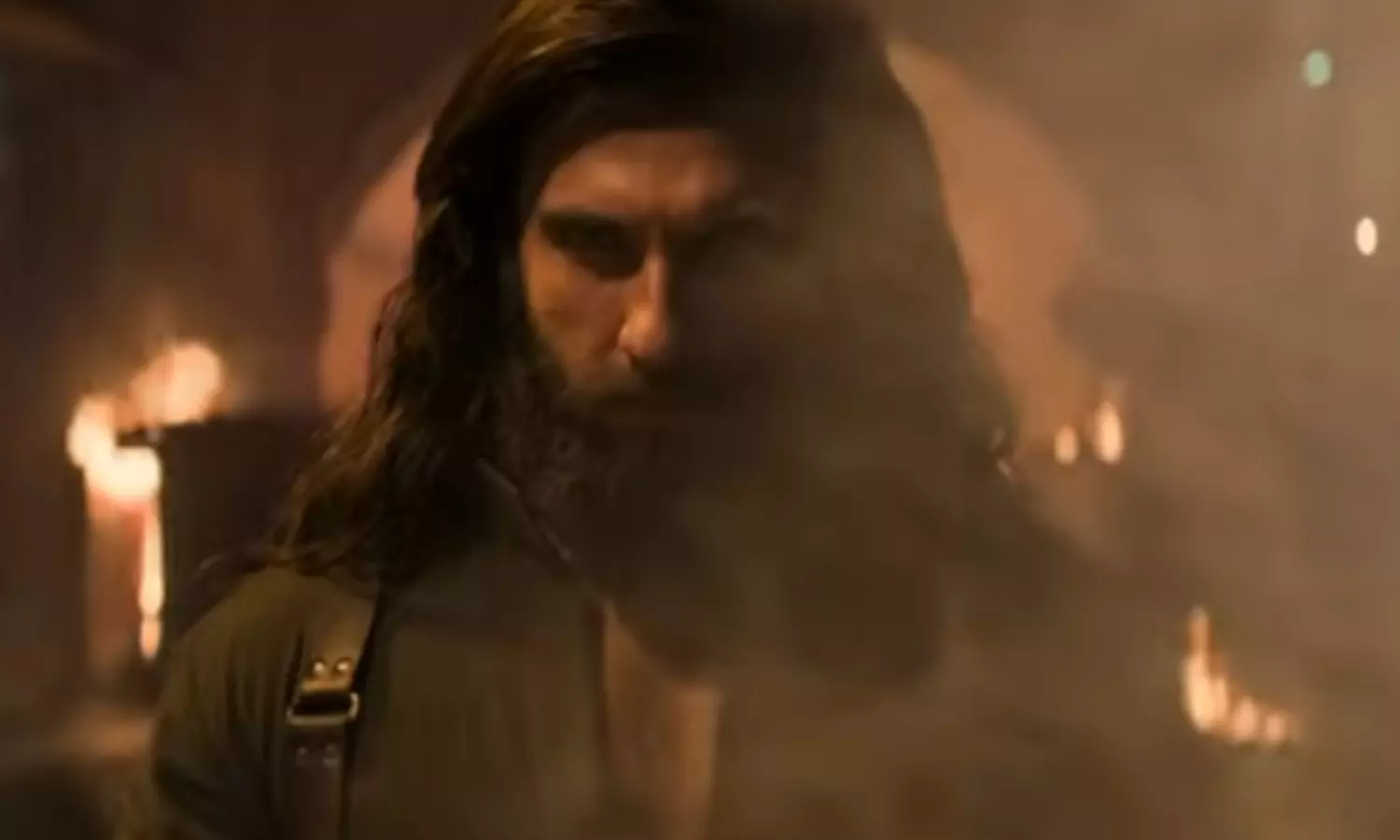 ‘धुरंधर’ का दमदार ट्रेलर जारी, तीखे बैकग्राउंड म्यूजिक और हिंसक सीक्वेंस ने बढ़ाई फिल्म को लेकर उत्सुकता