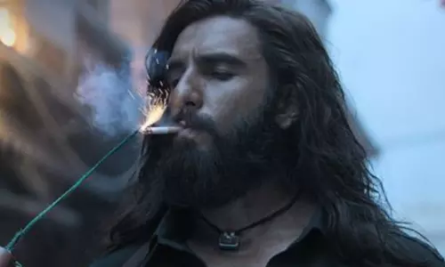 रणवीर सिंह की ‘धुरंधर’ का नया गाना रिलीज, निर्देशक आदित्य धर ने कहानी को लेकर बयान दिया