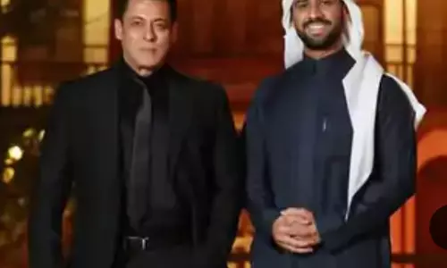 सलमान खान ने जेद्दा में रेड सी फिल्म फेस्टिवल में की शिरकत, अवॉर्ड प्रेजेंटर के रूप में बिखेरी चमक सलमान खान ने जेद्दा में रेड सी फिल्म फेस्टिवल में की शिरकत, अवॉर्ड प्रेजेंटर के रूप में बिखेरी चमक