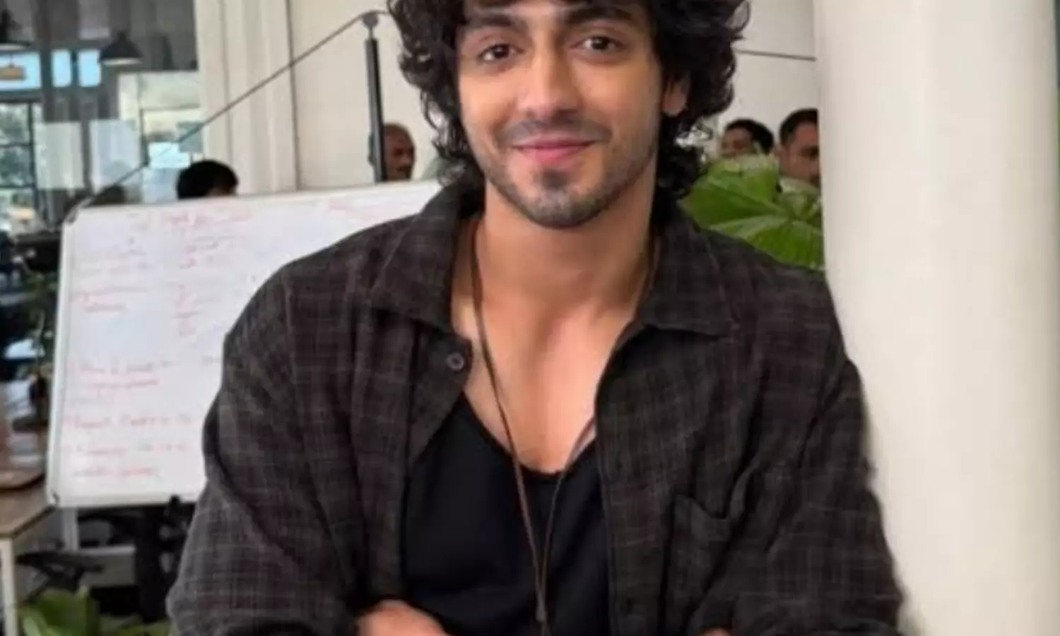 चंकी पांडे के भतीजे की दूसरी फिल्म को लेकर बड़ा अपडेट, आखिर किसके साथ हाथ मिला रहे हैं अहान?