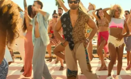 शाहिद के साथ दो टॉप अभिनेत्रियों की केमिस्ट्री ने बढ़ाया इंटरनेट का पारा, क्या पर्दे पर फिर दोहराया जाएगा कॉकटेल का इतिहास?