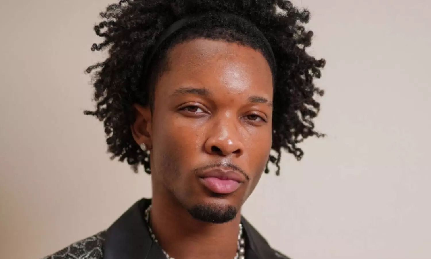 ऑल्ट-पॉप स्टार डी4वीडी की बढ़ी मुश्किलें, लावारिस कार में मिले शव ने खड़े किए गंभीर सवाल