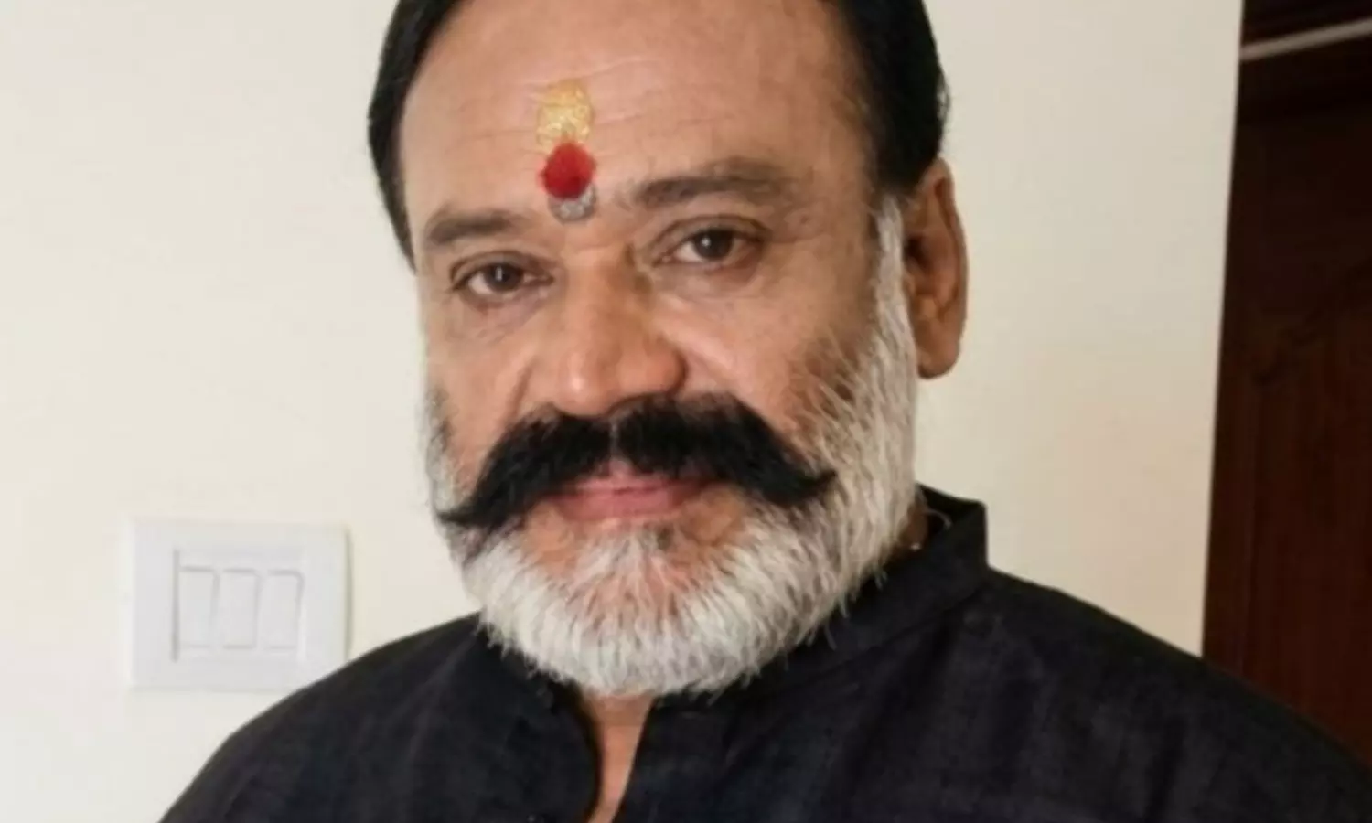 मलयालम अभिनेता संतोष नायर का निधन, सड़क हादसे के बाद अस्पताल में तोड़ा दम